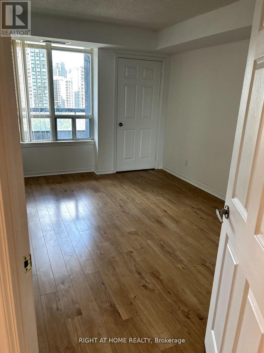 602 - 33 Empress Avenue, Toronto, Ontario  M2N 6Y7 - Photo 3 - C13218956
