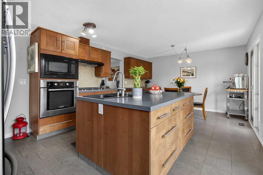 348 Midlake Boulevard Se, Calgary, Alberta  T2X 1M9 - Photo 12 - A2316053