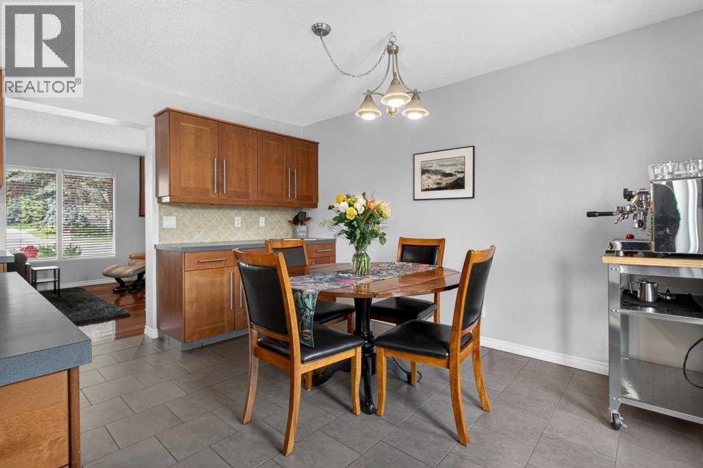 348 Midlake Boulevard Se, Calgary, Alberta  T2X 1M9 - Photo 10 - A2316053