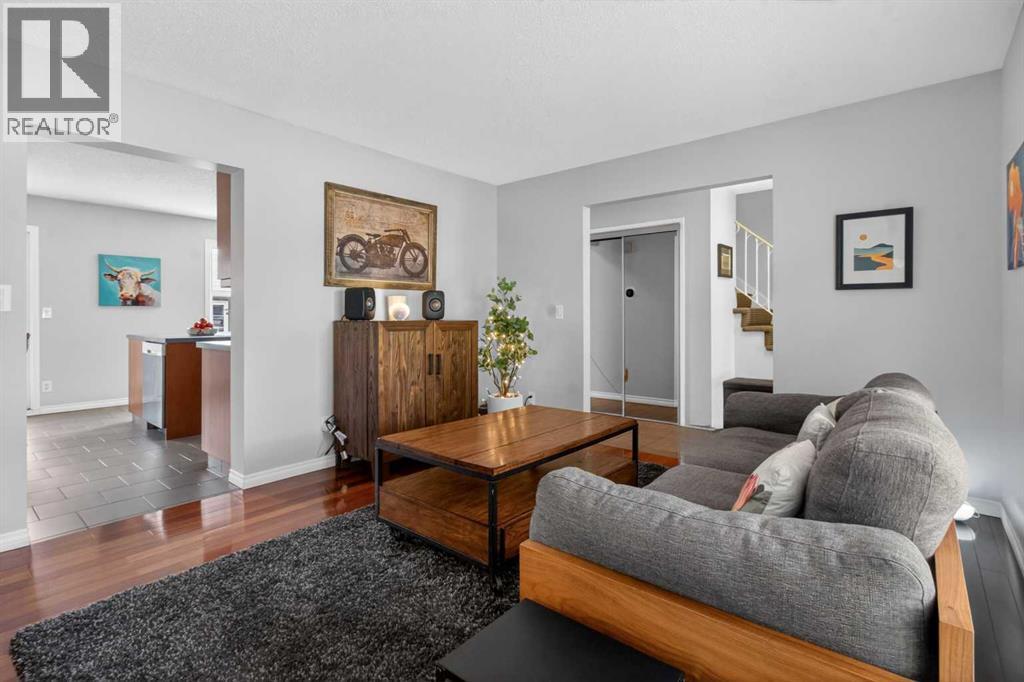 348 Midlake Boulevard Se, Calgary, Alberta  T2X 1M9 - Photo 7 - A2316053