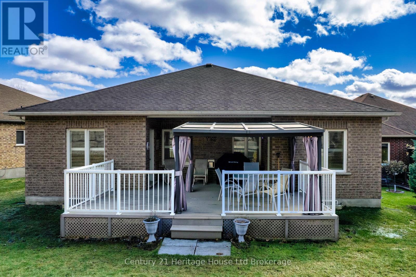 619 Fox Hollow Court, Woodstock, Ontario  N4T 1W3 - Photo 6 - X12896560