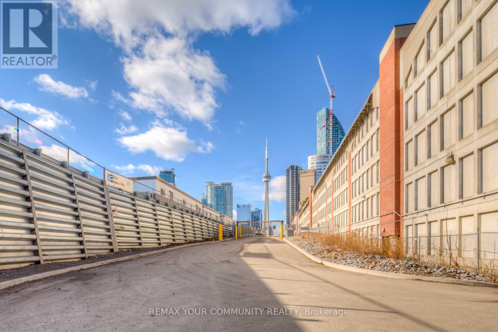 2306 - 1 Market Street E, Toronto, Ontario  M5E 0A2 - Photo 2 - C13037034