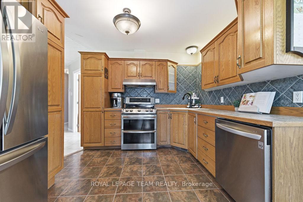 63 Alva Drive, Whitewater Region, Ontario  K0J 1K0 - Photo 13 - X13219018