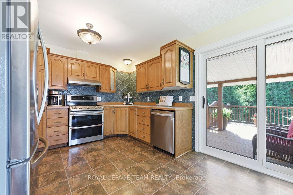63 Alva Drive, Whitewater Region, Ontario  K0J 1K0 - Photo 14 - X13219018