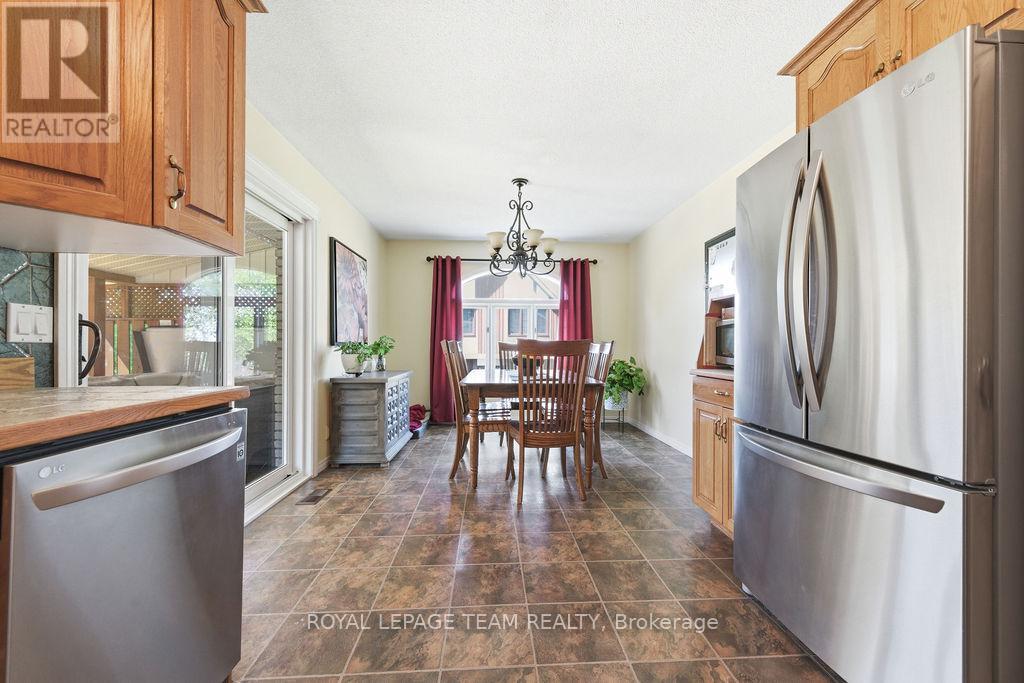 63 Alva Drive, Whitewater Region, Ontario  K0J 1K0 - Photo 16 - X13219018