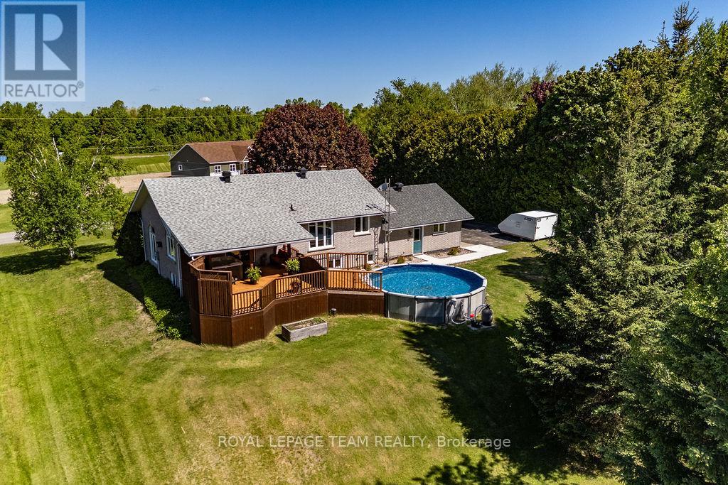 63 Alva Drive, Whitewater Region, Ontario  K0J 1K0 - Photo 7 - X13219018