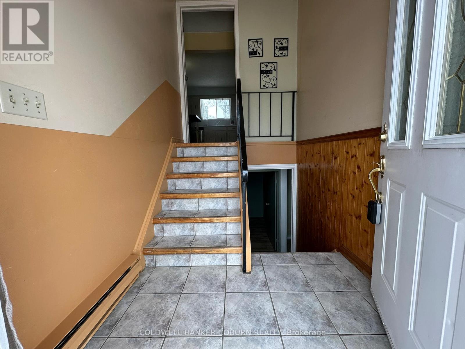 4016 Dishaw Street, Edwardsburgh/cardinal, Ontario  K0E 1E0 - Photo 2 - X13219012