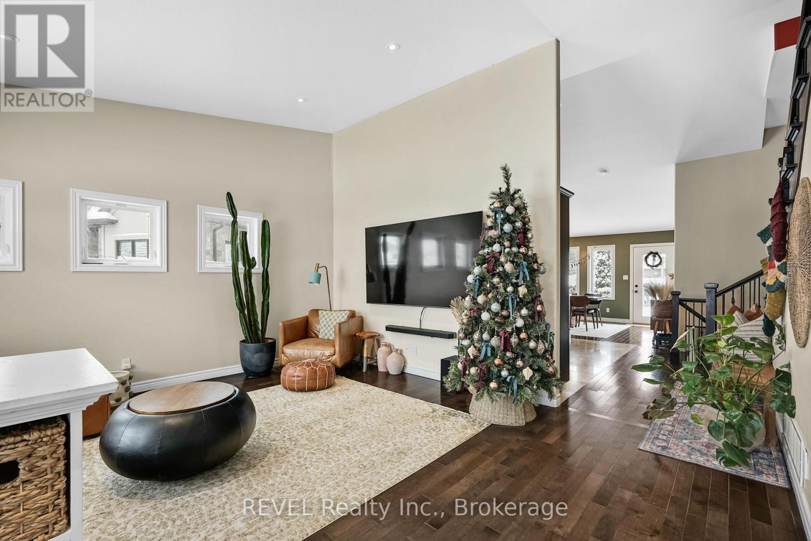 9069 Tapestry Court, Niagara Falls, Ontario  L2H 0E1 - Photo 6 - X13218996