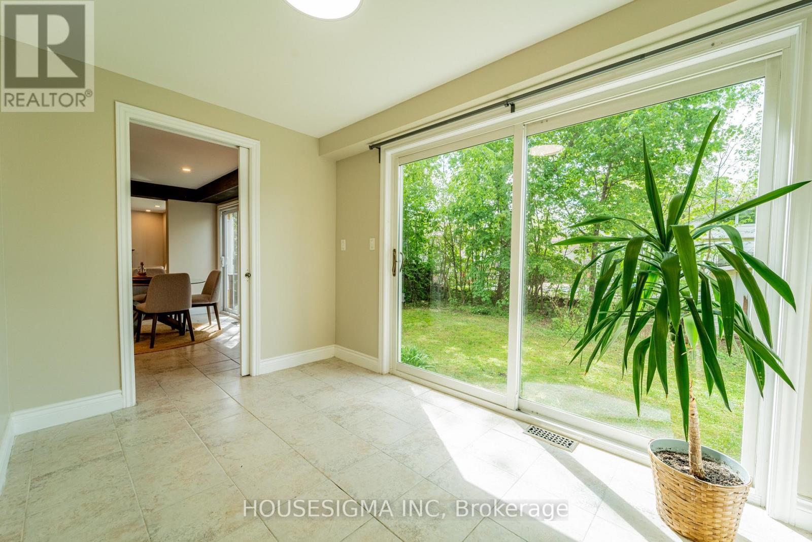 2032 Kings Grove Crescent, Ottawa, Ontario  K1J 6G1 - Photo 18 - X13210714