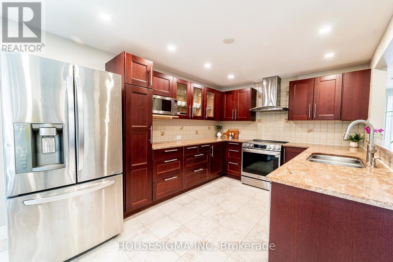2032 Kings Grove Crescent, Ottawa, Ontario  K1J 6G1 - Photo 14 - X13210714