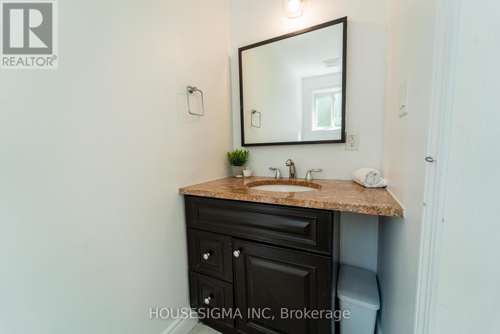 2032 Kings Grove Crescent, Ottawa, Ontario  K1J 6G1 - Photo 16 - X13210714
