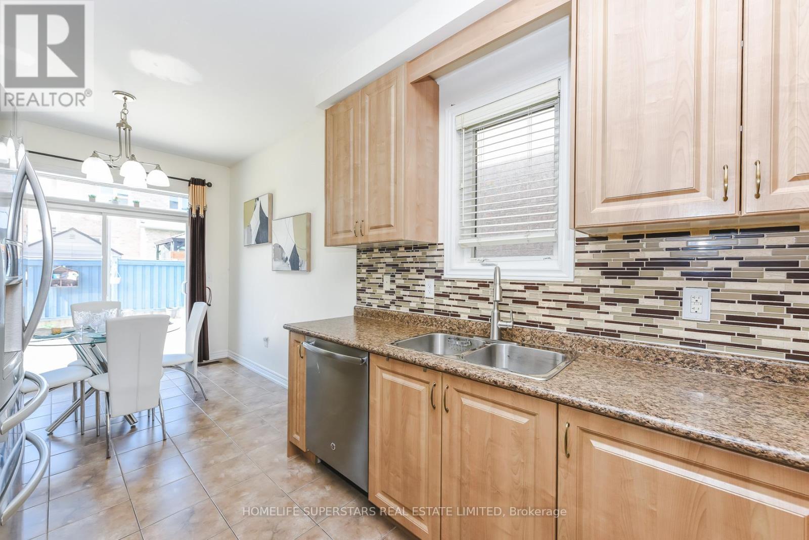 16 Altura Way, Brampton, Ontario  L6P 4A1 - Photo 12 - W13219026