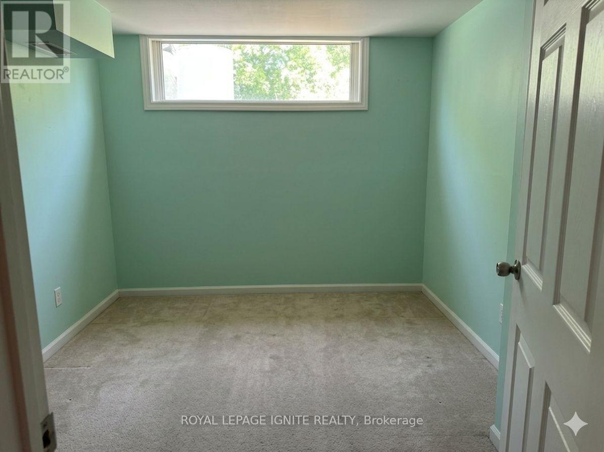 38 Rossander Court, Toronto, Ontario  M1J 2B7 - Photo 10 - E13172648