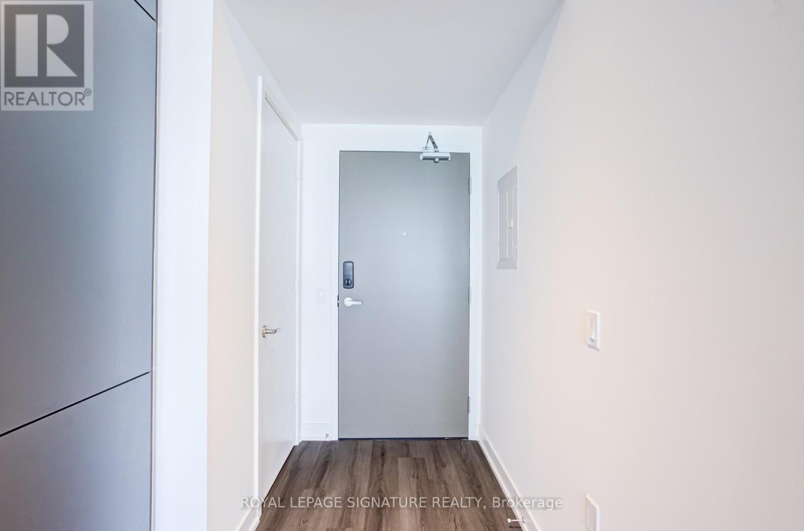 3807 - 448 Burnhamthorpe Road W, Mississauga, Ontario L5B 0R4 - Photo 12 - W13218578