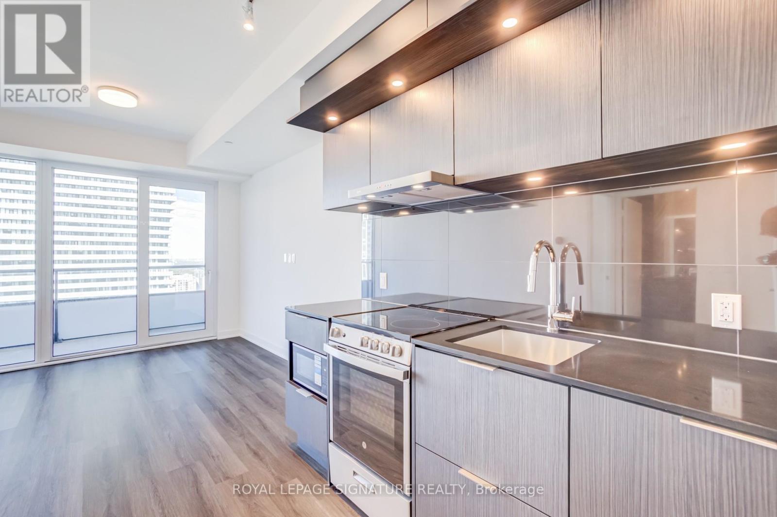 3807 - 448 Burnhamthorpe Road W, Mississauga, Ontario L5B 0R4 - Photo 27 - W13218578