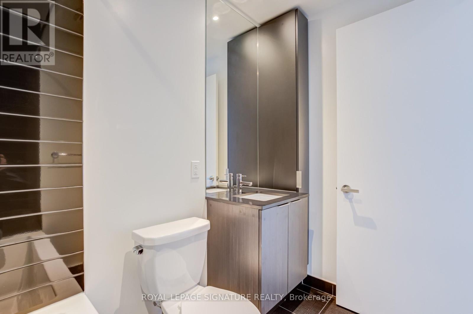 3807 - 448 Burnhamthorpe Road W, Mississauga, Ontario L5B 0R4 - Photo 29 - W13218578