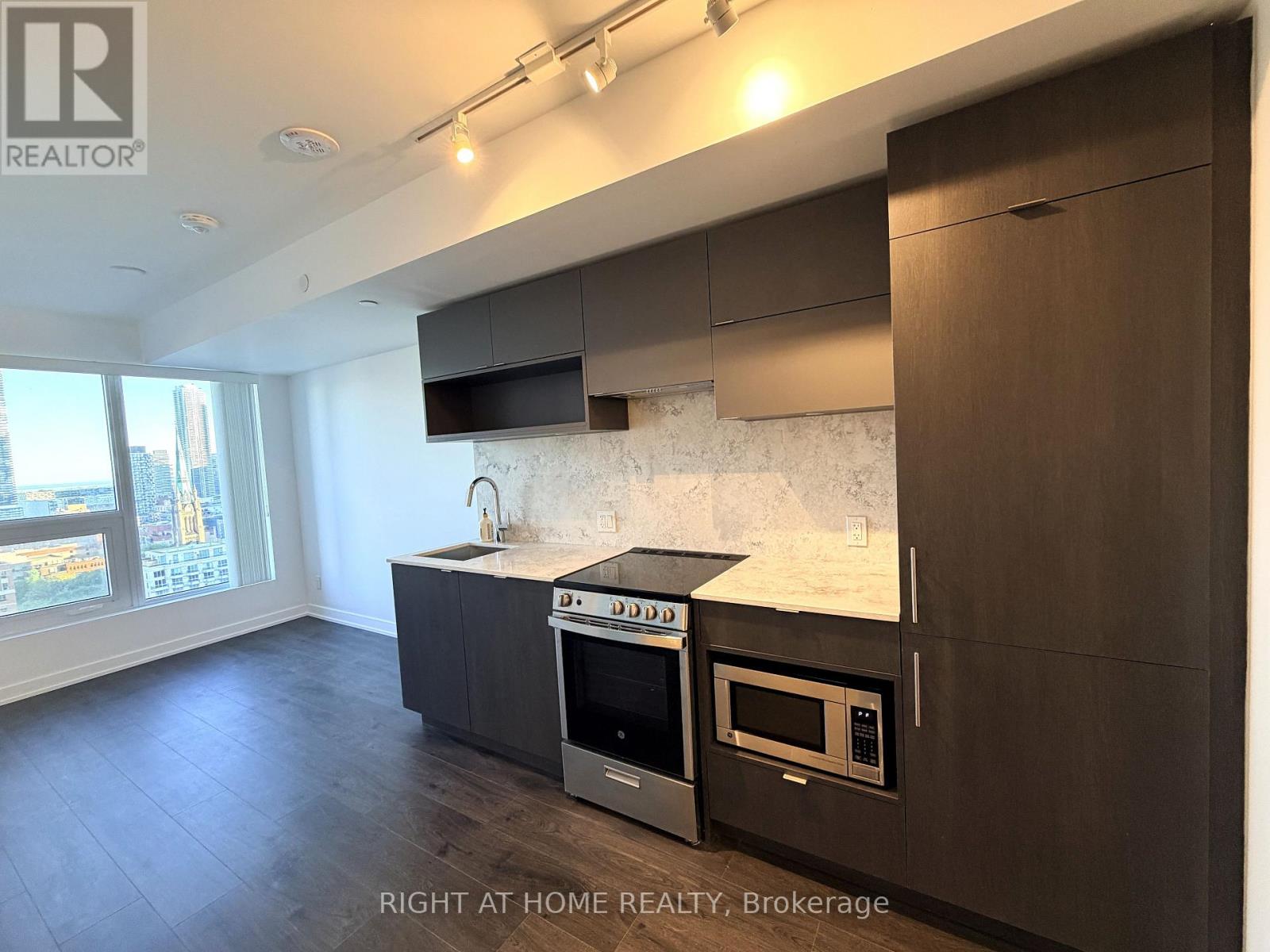 2307 - 100 Queen Street E, Toronto, Ontario  M5C 0B5 - Photo 5 - C13219050