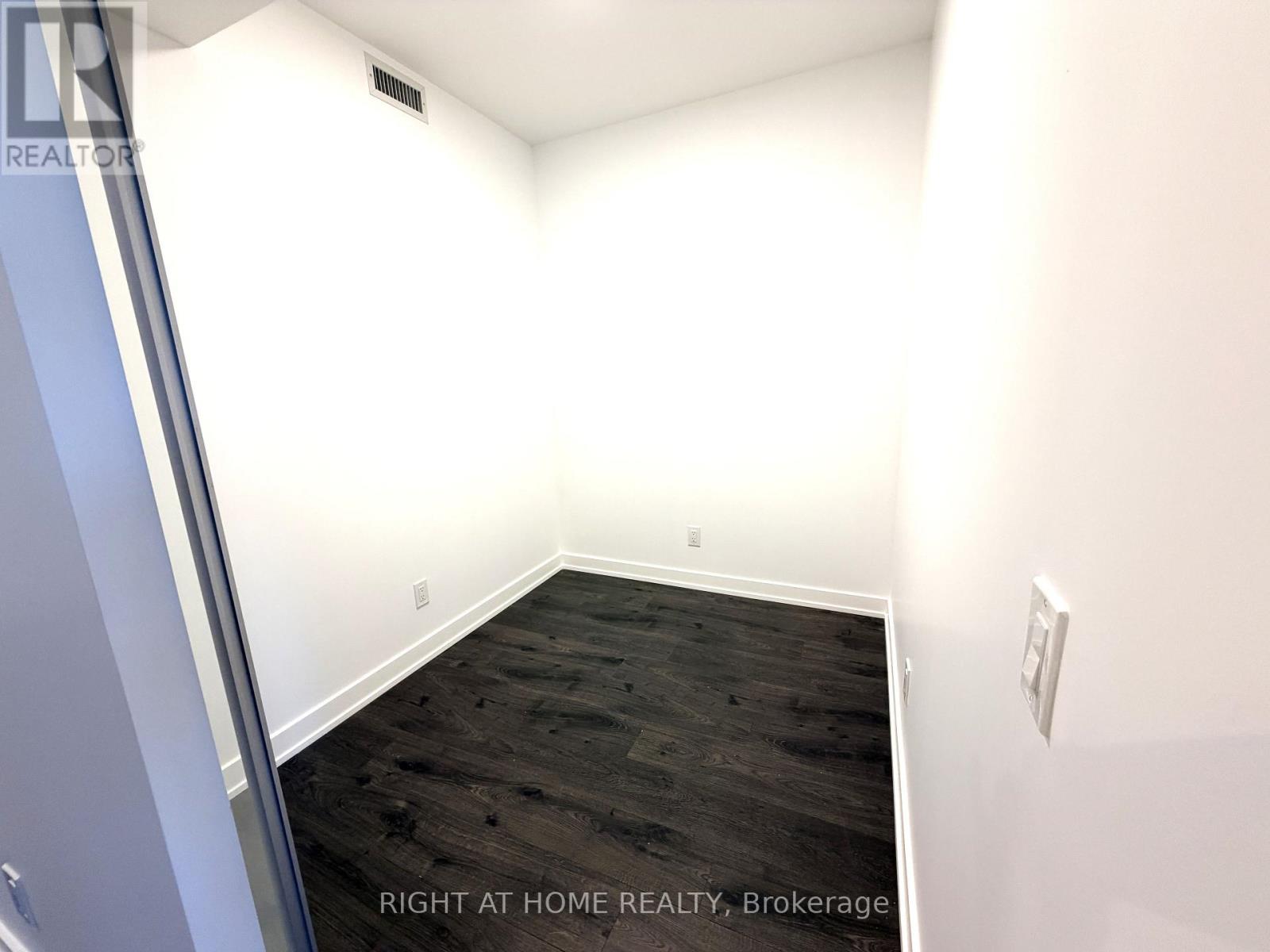 2307 - 100 Queen Street E, Toronto, Ontario  M5C 0B5 - Photo 9 - C13219050