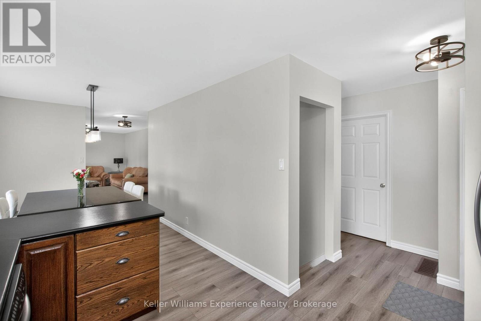 2555 Hodgins Road, Severn, Ontario  L0K 2C0 - Photo 14 - S13214304