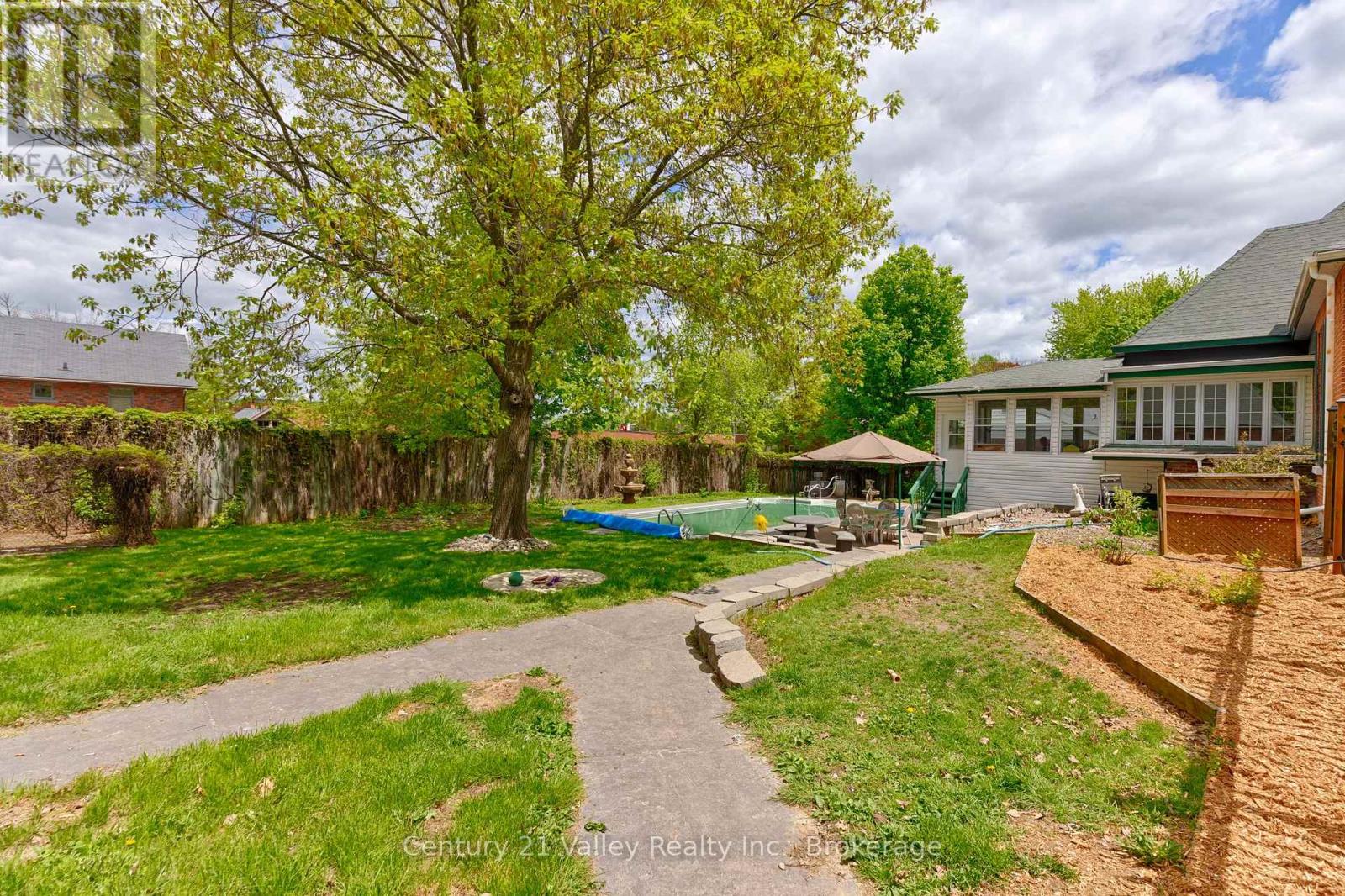 311 Supple Street, Pembroke, Ontario  K8A 3H3 - Photo 4 - X13219120