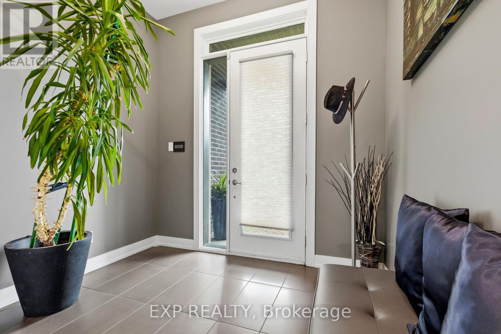 157 Wesley Avenue, Ottawa, Ontario  K1Z 7A1 - Photo 3 - X13219060