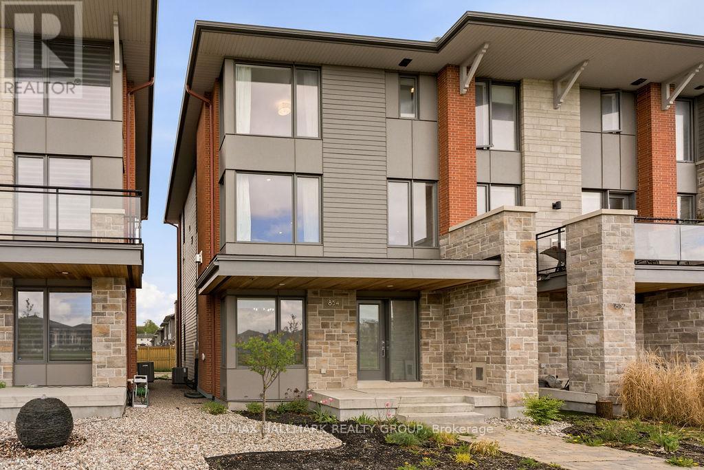 854 MIKINAK ROAD, Ottawa, Ontario