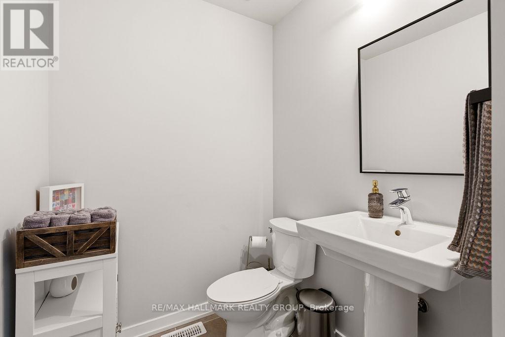 854 Mikinak Road, Ottawa, Ontario  K1K 4Z4 - Photo 24 - X13219078