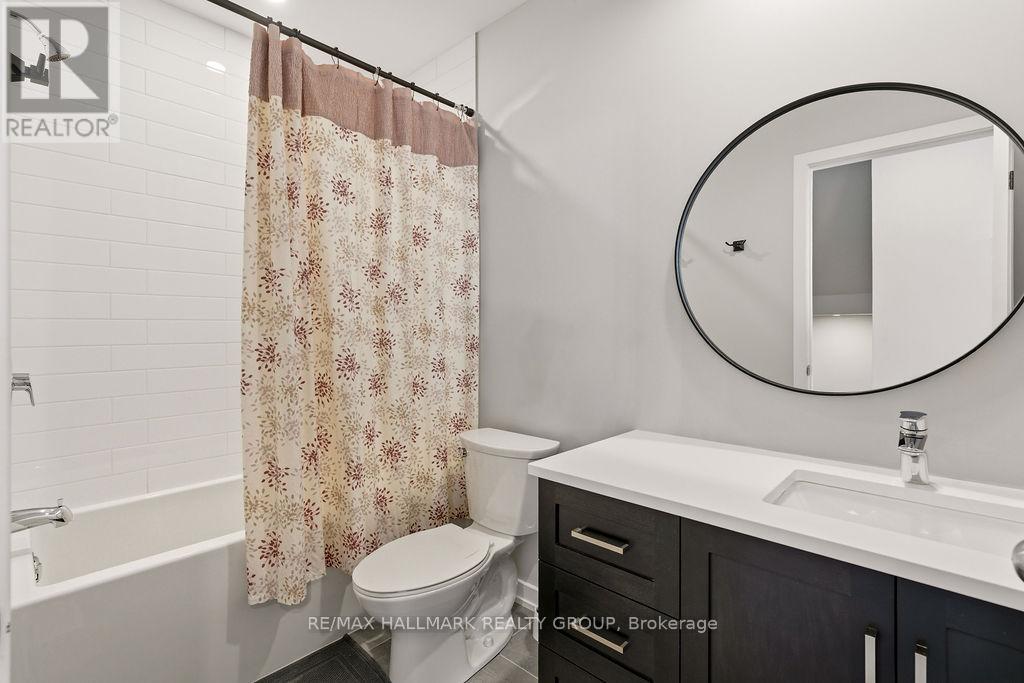 854 Mikinak Road, Ottawa, Ontario  K1K 4Z4 - Photo 6 - X13219078