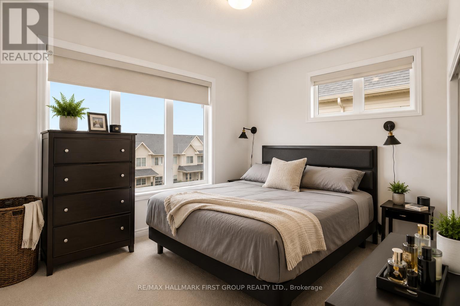 2019 Cameron Lott Crescent, Oshawa, Ontario  L1L 0S1 - Photo 11 - E13219070