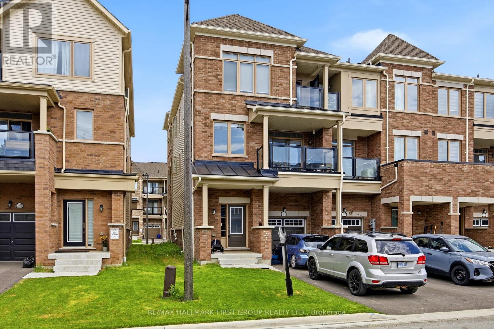 2019 Cameron Lott Crescent, Oshawa, Ontario  L1L 0S1 - Photo 2 - E13219070