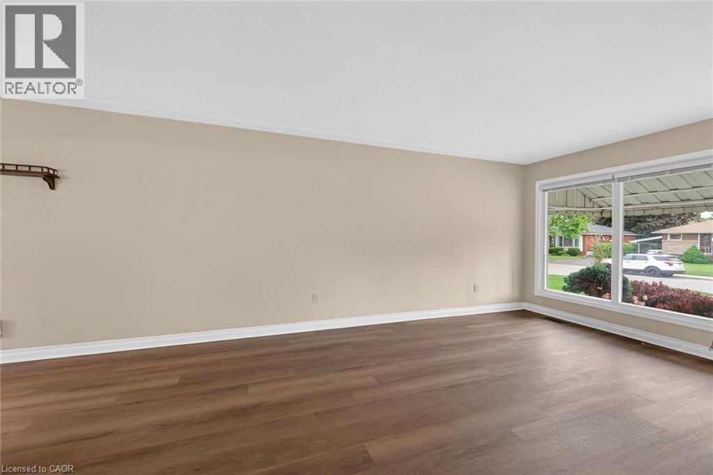 88 West 33rd Street, Hamilton, Ontario  L9C 5J1 - Photo 4 - 40834274