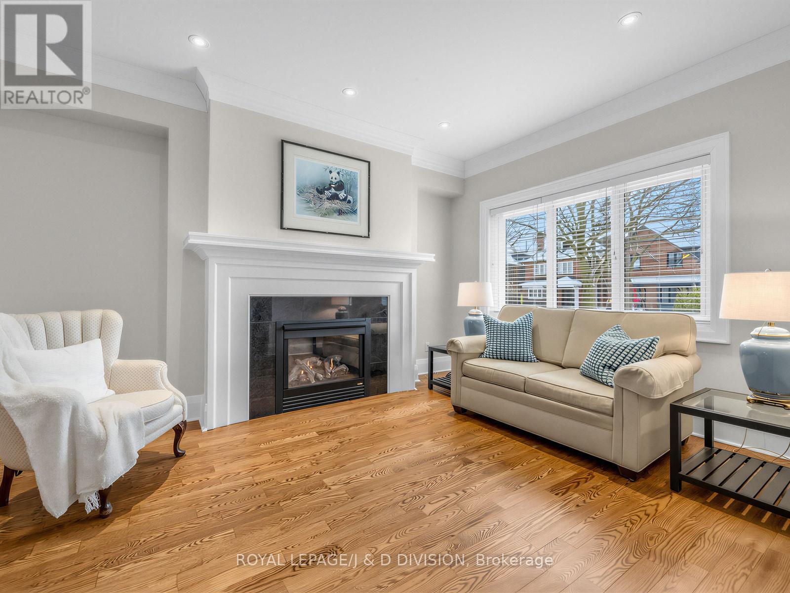 112 Rose Park Drive, Toronto, Ontario  M4T 1R5 - Photo 5 - C12910586