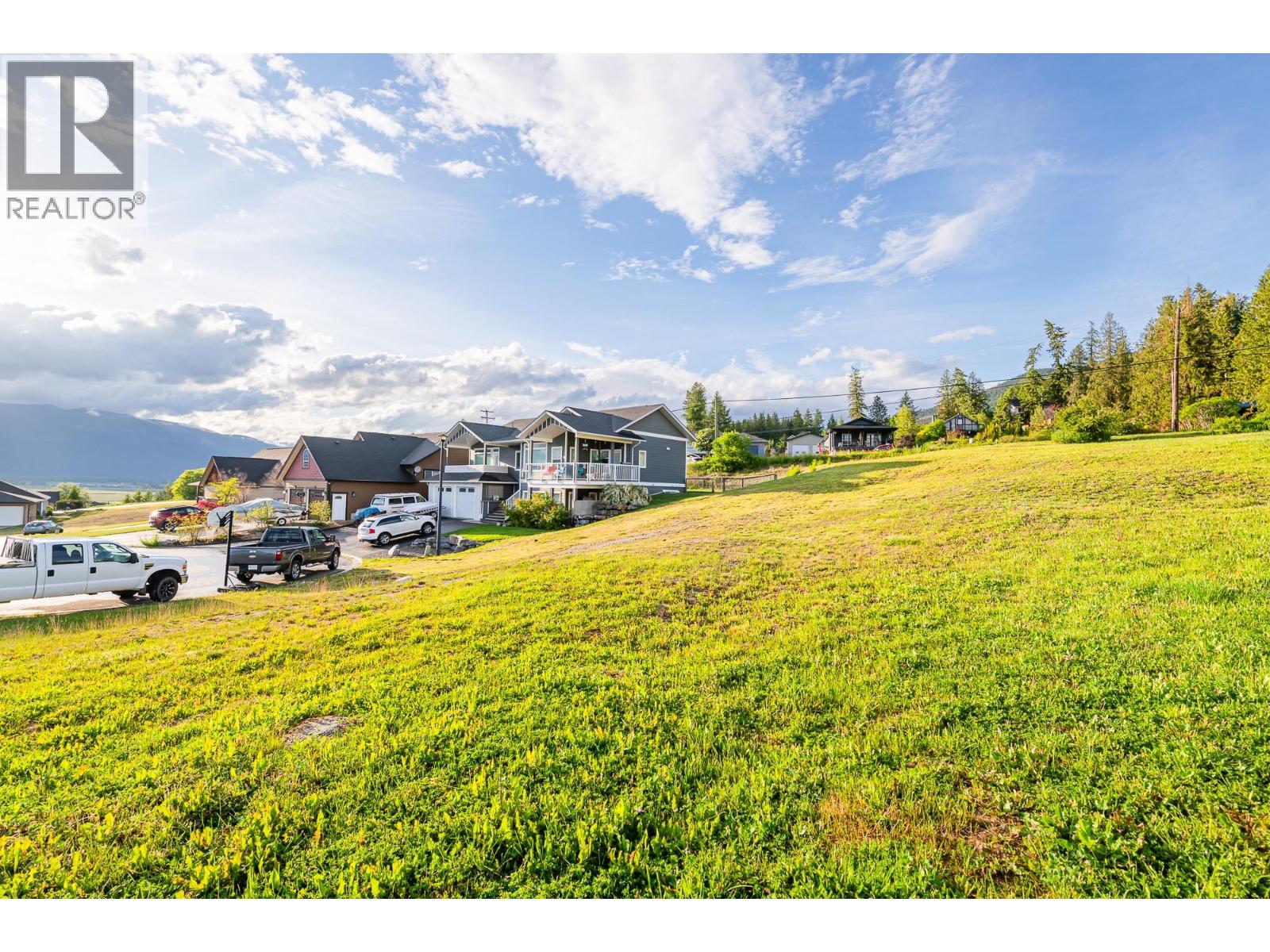 1016 Purcell Crescent, Creston, British Columbia  V0B 1G3 - Photo 11 - 10382381
