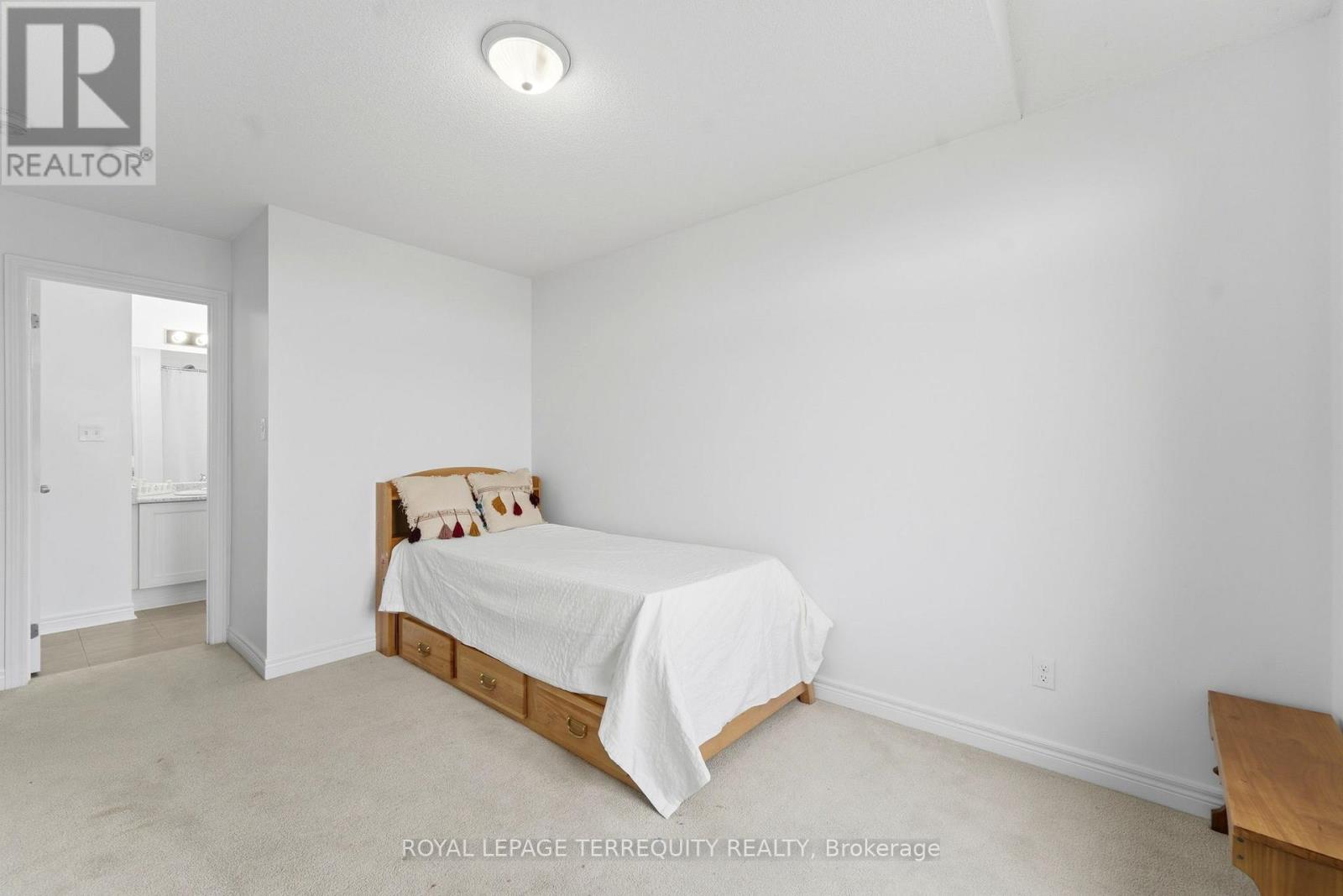 35 Colonel Lyall Street, St. Catharines, Ontario  L2P 0B3 - Photo 25 - X13154400