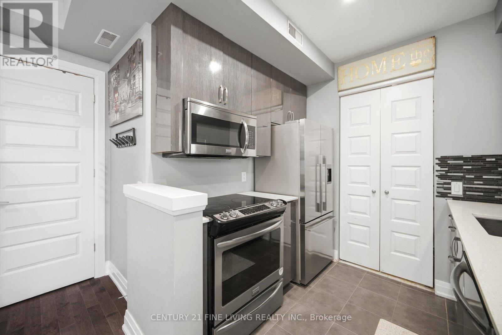 49 - 8167 Kipling Avenue, Vaughan, Ontario  L4L 2A3 - Photo 11 - N13218410
