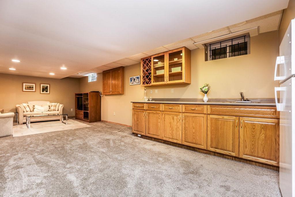 11 Vardon Place, Winnipeg, Manitoba R3K 1X2 - Photo 28 - 202611845
