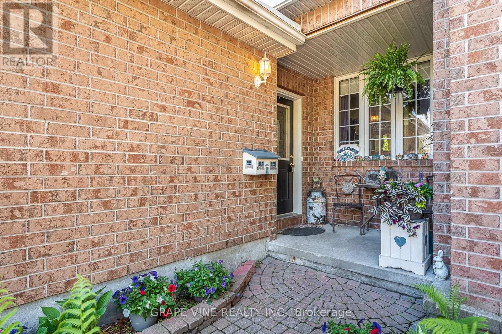 66 Daventry Crescent, Ottawa, Ontario  K2J 4M8 - Photo 3 - X13219218