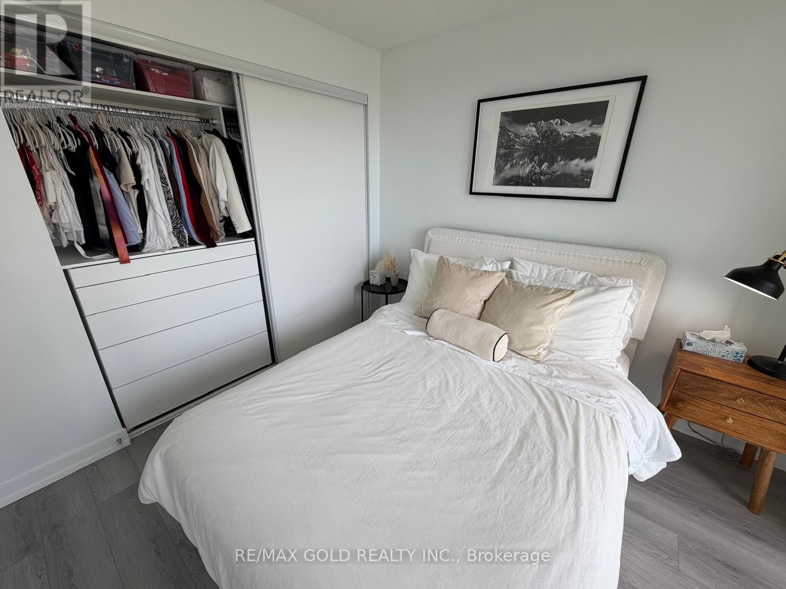 1006 - 75 Queens Wharf Road, Toronto, Ontario  M5V 0J8 - Photo 12 - C13219176