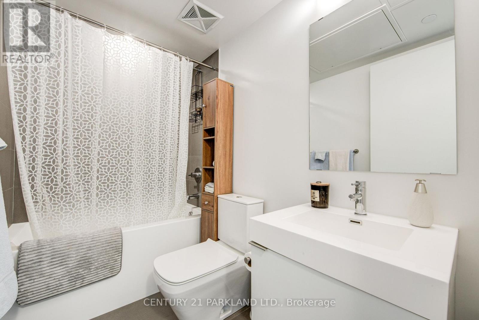 1203 - 99 Foxbar Road, Toronto, Ontario  M4V 0B2 - Photo 17 - C13219192