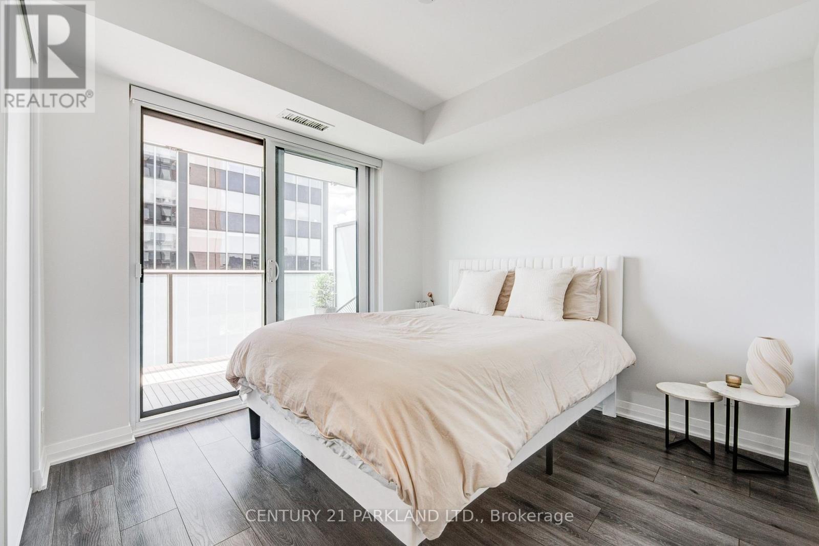 1203 - 99 Foxbar Road, Toronto, Ontario  M4V 0B2 - Photo 18 - C13219192
