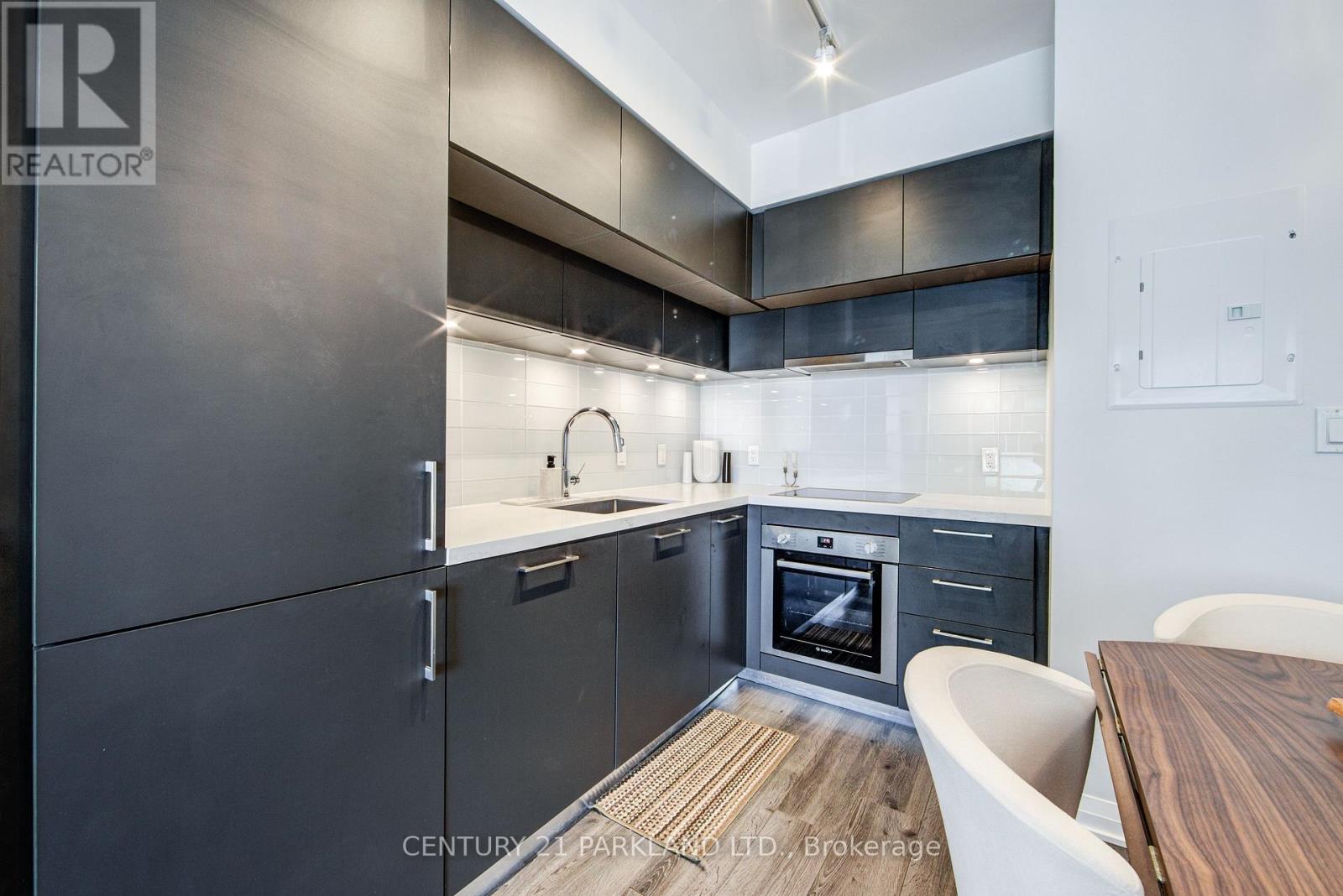 1203 - 99 Foxbar Road, Toronto, Ontario  M4V 0B2 - Photo 7 - C13219192