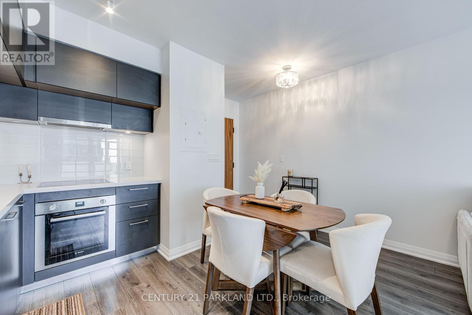1203 - 99 Foxbar Road, Toronto, Ontario  M4V 0B2 - Photo 8 - C13219192