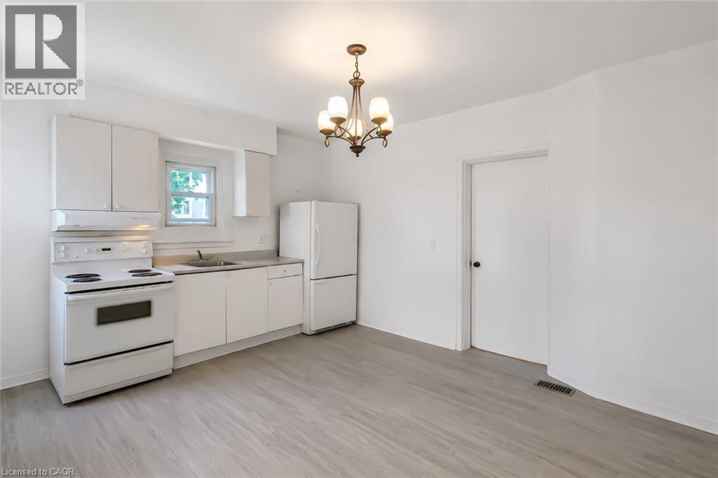 87 Lancaster Street W, Kitchener, Ontario  N2H 4T3 - Photo 13 - 40832474