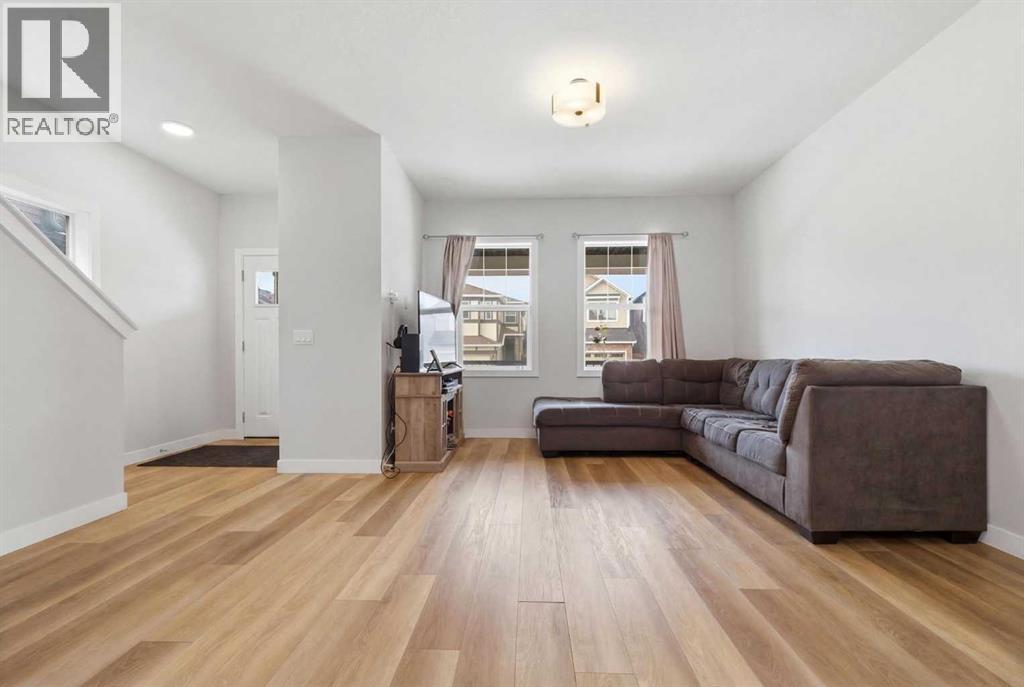 80 Legacy Reach Crescent SE, Calgary, Alberta  T2X 0W6 - Photo 3 - A2294380