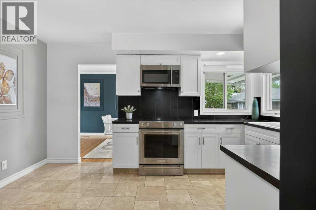 425 Woodland Crescent Se, Calgary, Alberta  T2J 1J7 - Photo 11 - A2296843
