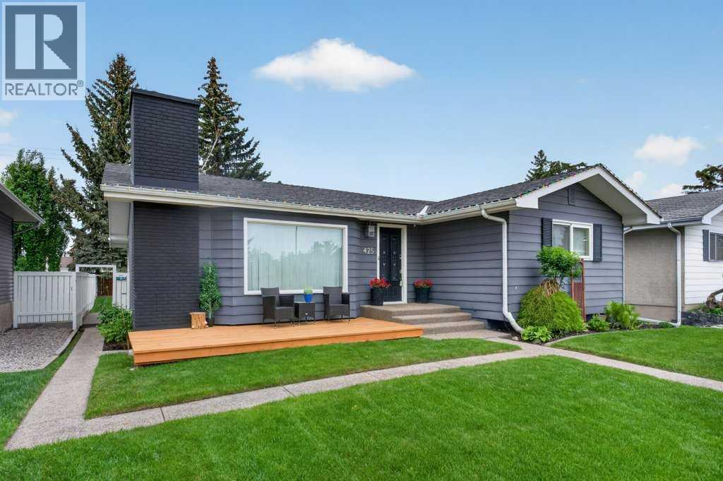 425 Woodland Crescent Se, Calgary, Alberta  T2J 1J7 - Photo 2 - A2296843