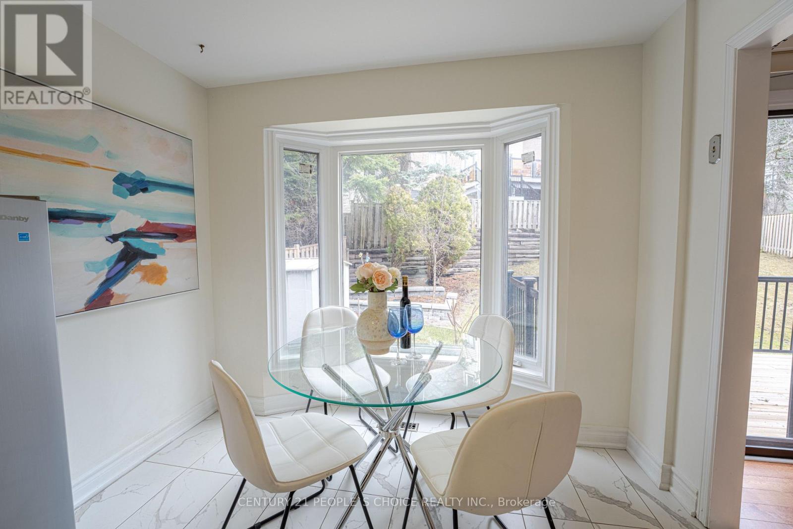 15 Kilbarry Court, Richmond Hill, Ontario  L4C 6M8 - Photo 19 - N13219210