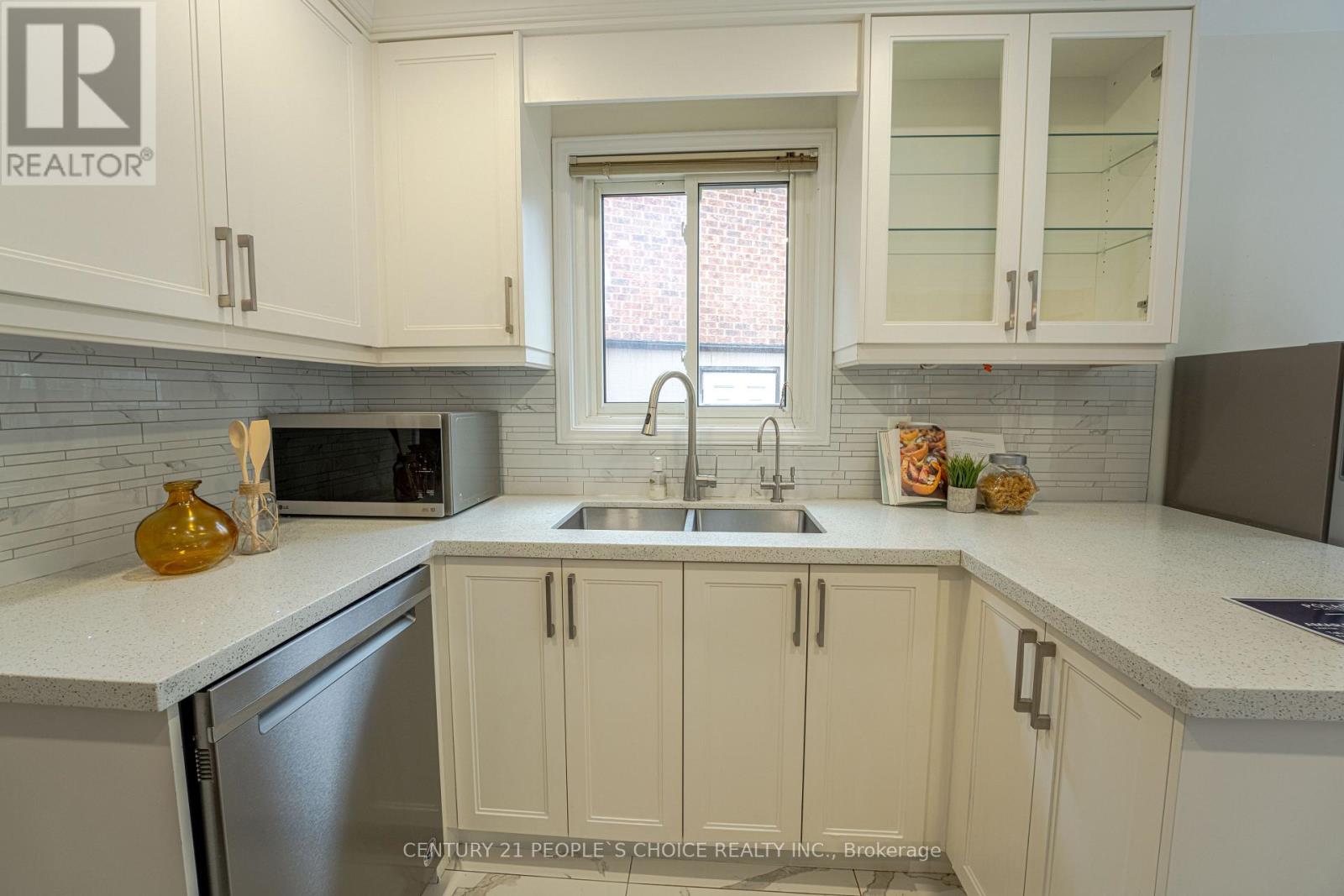 15 Kilbarry Court, Richmond Hill, Ontario  L4C 6M8 - Photo 22 - N13219210