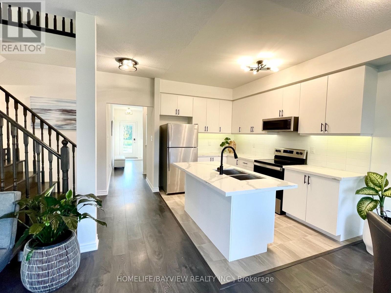 128 VILLAGE GATE DRIVE, Wasaga Beach, Ontario