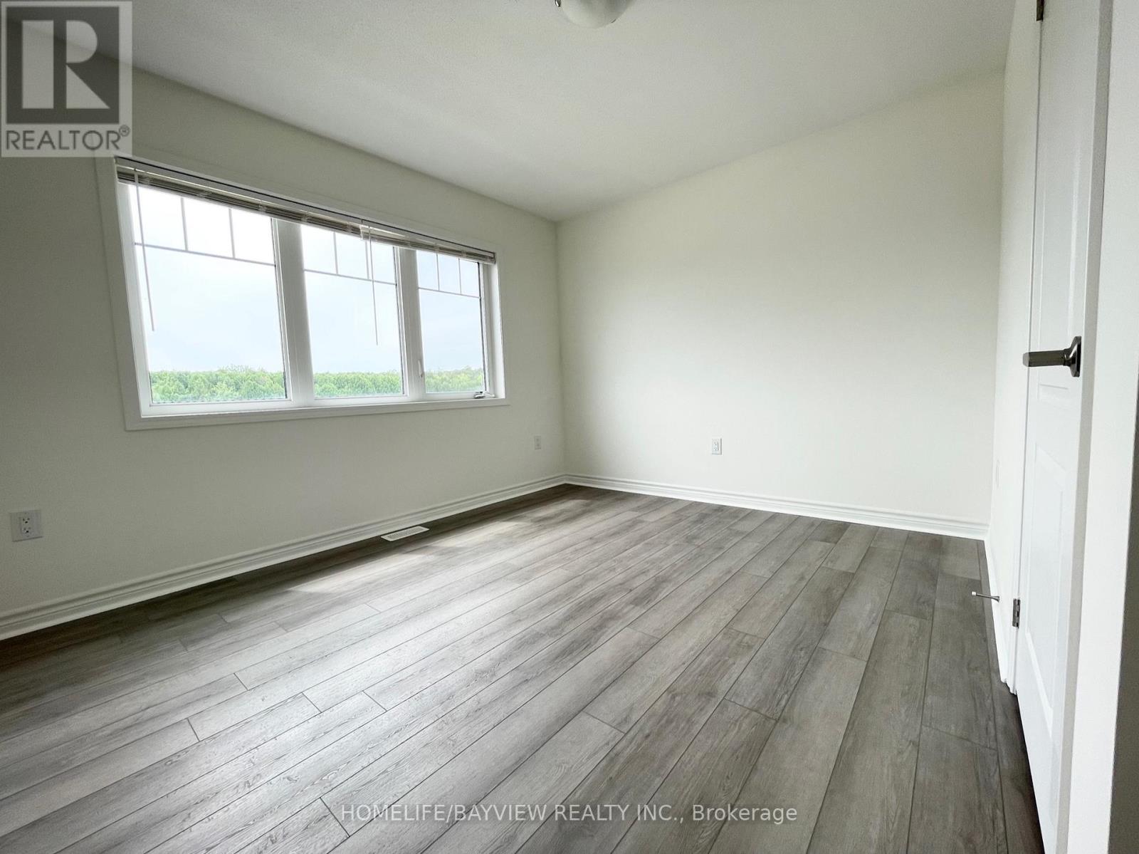 128 Village Gate Drive, Wasaga Beach, Ontario  L9Z 0J7 - Photo 13 - S13219198